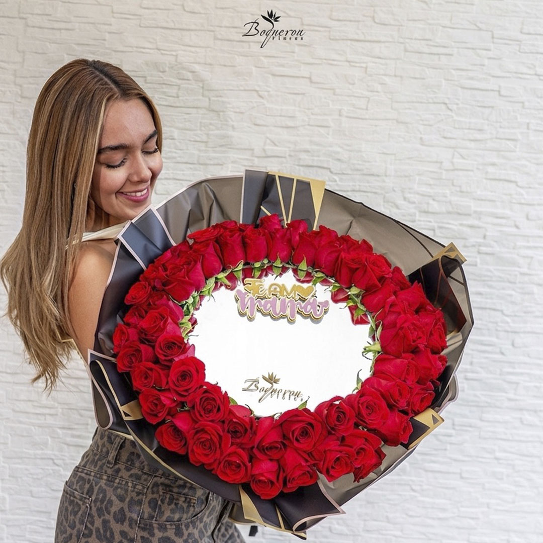 bouquet rosas y espejo